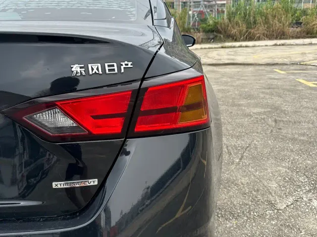 Nissan Teana — Фото автомобиля 15