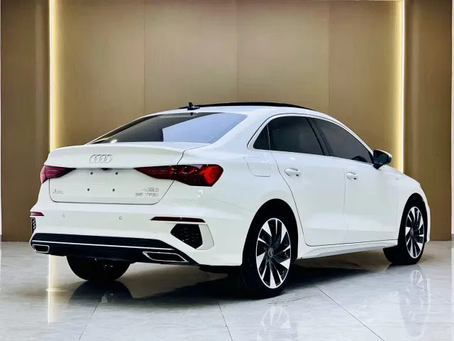 Audi A3 — Фото автомобиля 3