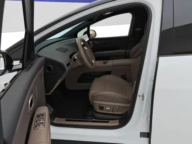 Li Auto i6 — Фото автомобиля 9