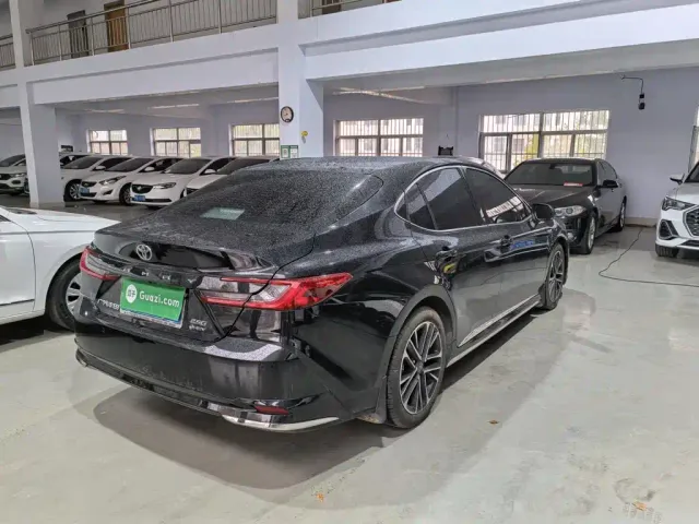 Toyota Camry — Фото автомобиля 6