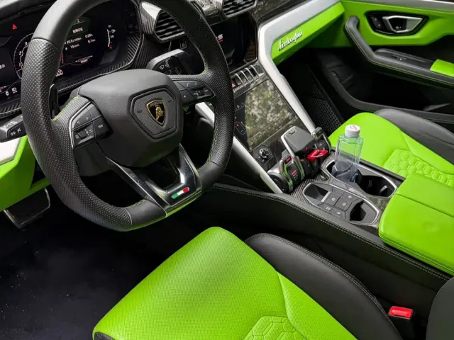 Lamborghini Urus — Фото автомобиля 7