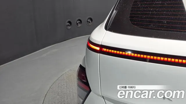 Hyundai Kona SX2 — Фото автомобиля 8