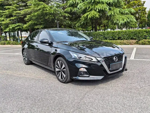 Nissan Teana — Фото автомобиля 2