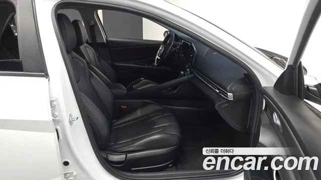 Hyundai Avante CN7 — Фото автомобиля 16