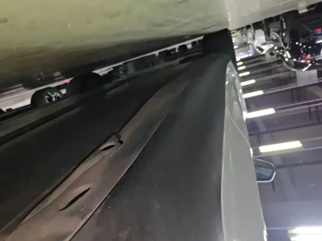 Tesla Model Y — Фото автомобиля 21