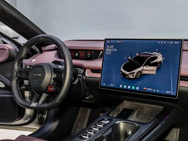 Xiaomi SU7 — Фото автомобиля 30
