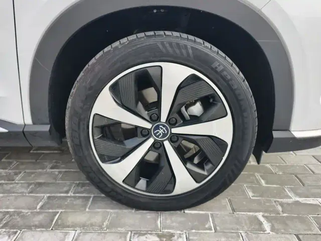 BYD Song PLUS — Фото автомобиля 5