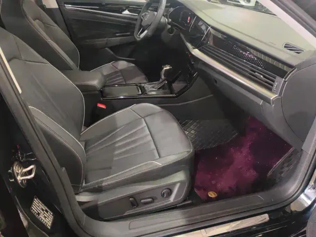 Volkswagen Passat — Фото автомобиля 8