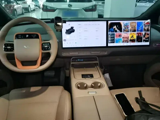 Li Auto Li Auto i6 2025 2WD Base Model — Фото автомобиля 9