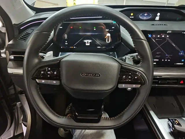 Changan Z6 — Фото автомобиля 10