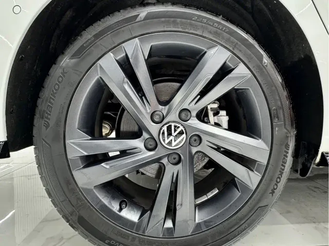 Volkswagen Golf — Фото автомобиля 19
