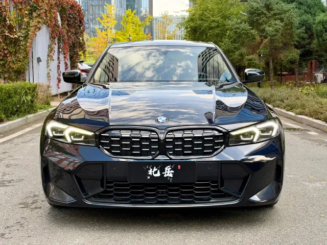 BMW 3 Series — Фото автомобиля 3