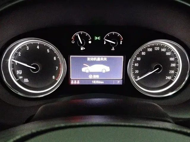 Buick LaCrosse — Фото автомобиля 14