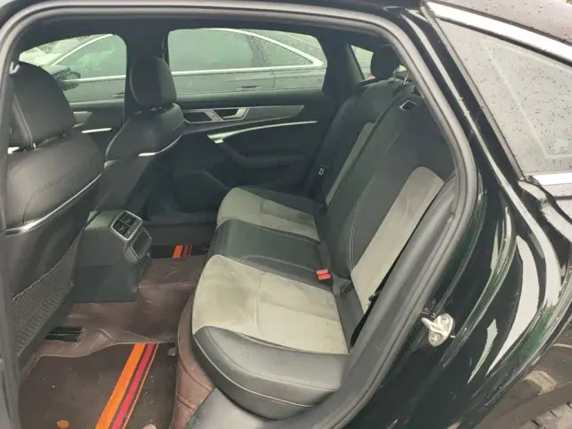 Audi A6L — Фото автомобиля 16