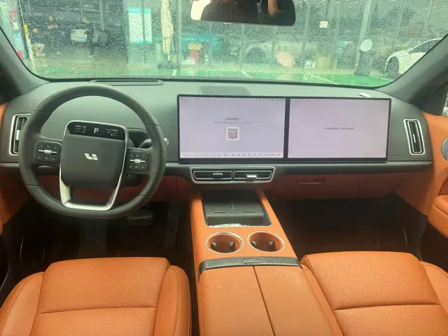 Li Auto L6 — Фото автомобиля 6