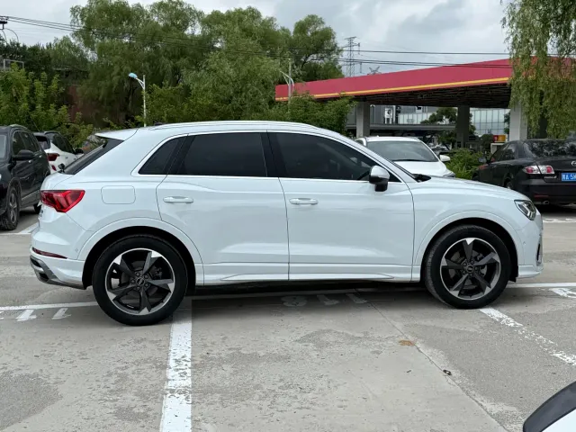 Audi Q3 — Фото автомобиля 6