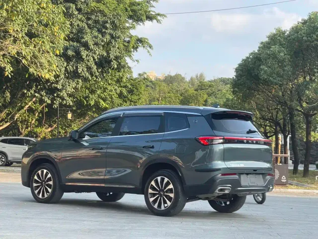 Chery Tiggo 8 PLUS — Фото автомобиля 4