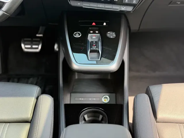 Audi Audi Q4 e-tron 2023 40 e-tron Pioneer Edition — Фото автомобиля 11