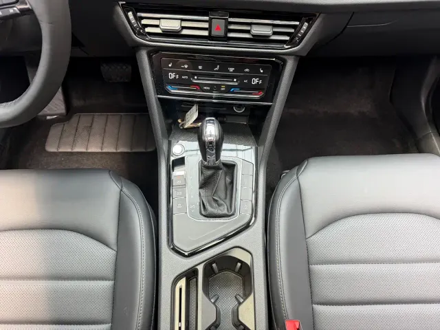 Volkswagen Tharu — Фото автомобиля 15