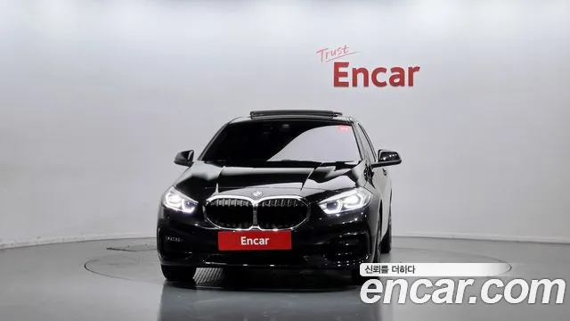 BMW 1 Series F40 — Фото автомобиля 3