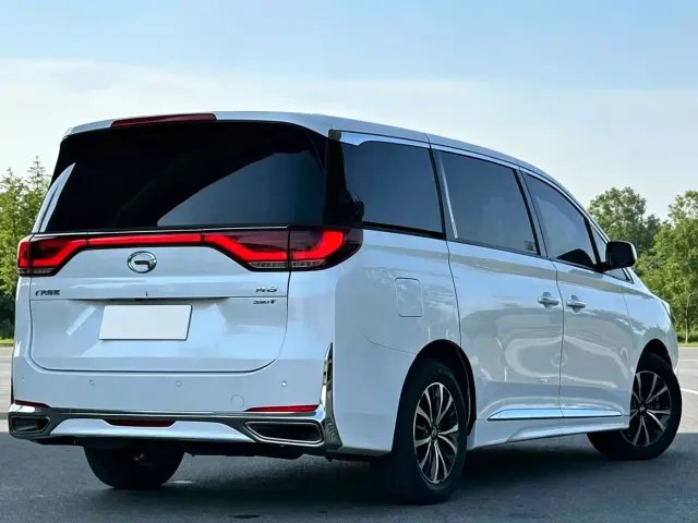 GAC Trumpchi M8 — Фото автомобиля 9