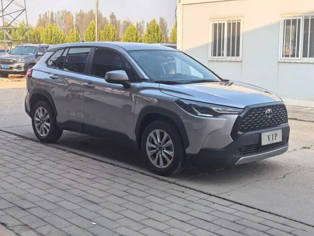 Toyota Corolla Cross — Фото автомобиля 4