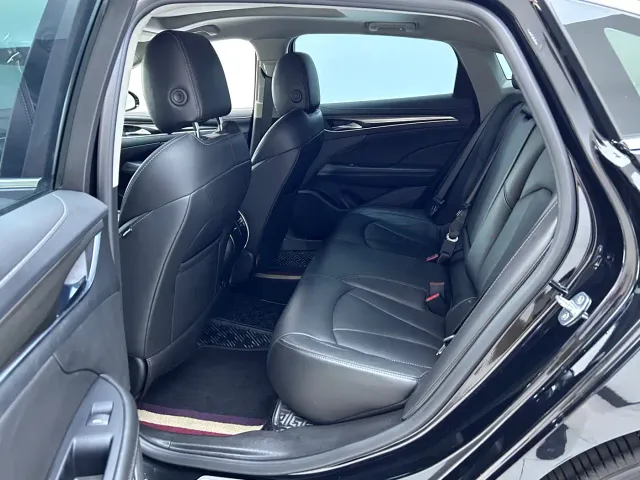 Buick LaCrosse — Фото автомобиля 9