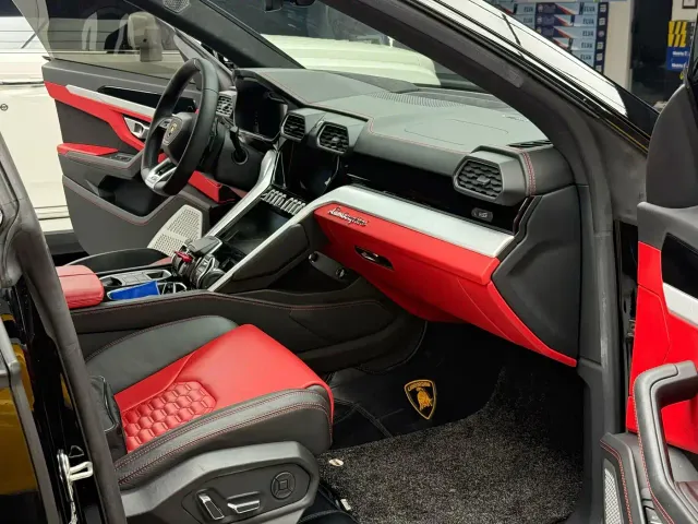 Lamborghini Urus — Фото автомобиля 6