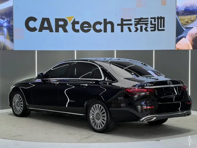 Mercedes-Benz E-Class — Фото автомобиля 15