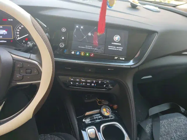 Buick Envision Plus — Фото автомобиля 14