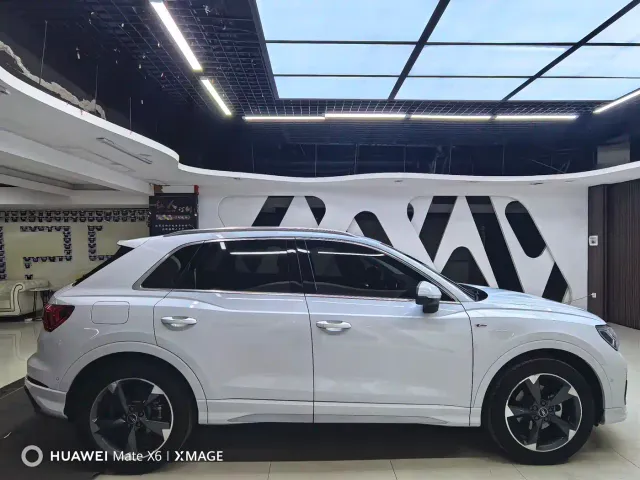 Audi Q3 — Фото автомобиля 10