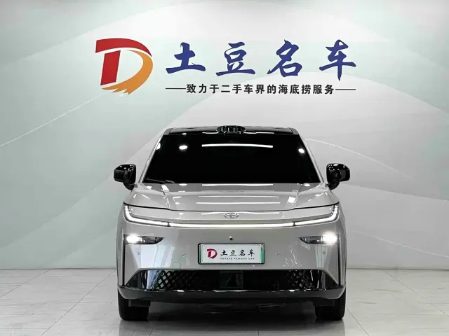 Toyota BoZhi 3X — Фото автомобиля 2