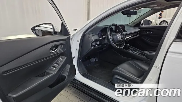 Honda Accord Generation 11 — Фото автомобиля 10