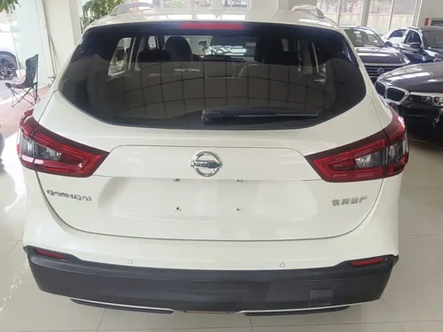 Nissan Qashqai — Фото автомобиля 5