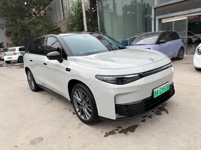 Leapmotor C10 — Фото автомобиля 2