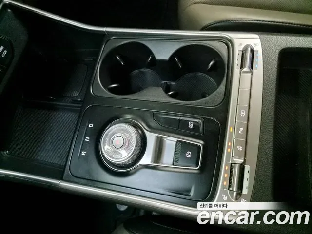 Kia Carnival 4th Gen — Фото автомобиля 12