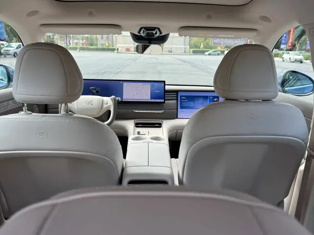 IM Motors LS6 — Фото автомобиля 8