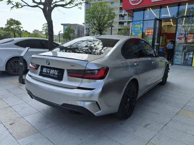 BMW 3 Series — Фото автомобиля 8