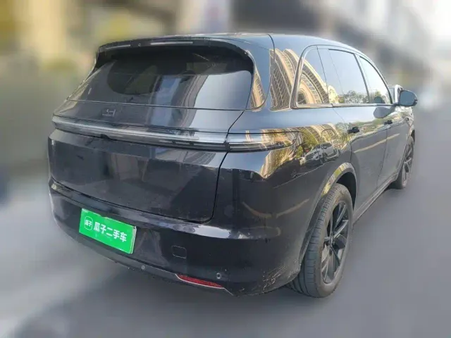 Li Auto L7 — Фото автомобиля 4