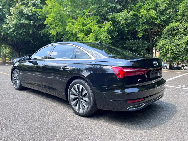 Audi A6L — Фото автомобиля 6