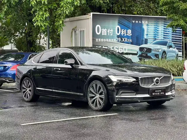 Volvo S90 — Фото автомобиля 4
