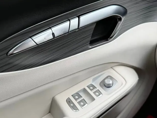 Besturn Yueyi 07 2025 210km Leisure Edition — Фото автомобиля 27