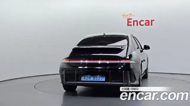 Hyundai Ioniq 6 — Фото автомобиля 4
