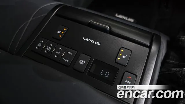 Lexus ES — Фото автомобиля 18