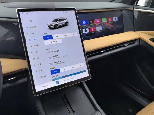 Geely Galaxy L7 — Фото автомобиля 12