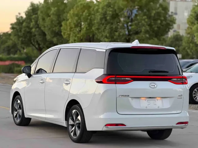 GAC Trumpchi M6 — Фото автомобиля 5