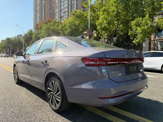 Volkswagen Lavida — Фото автомобиля 7