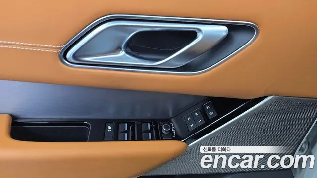 Land Rover Range Rover Velar — Фото автомобиля 14