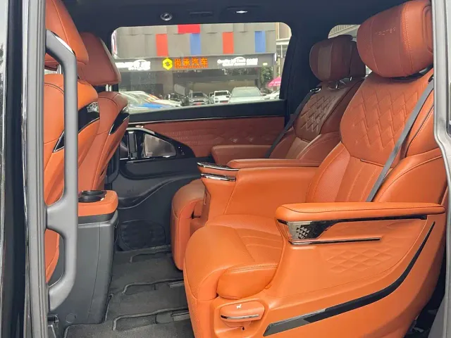 GAC Trumpchi Xiangwang M8 — Фото автомобиля 13