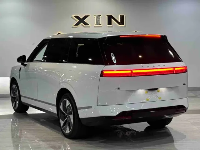 Xpeng GX — Фото автомобиля 4